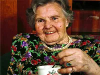 Senioren Kaffee — Bild von bilderbox.com.
Zur Verfügung gestellt von www.kirchenweb.ch -
Internet- und Kommunikationsplattform für Kirchen, Kirchgemeinden, Pfarreien und kirchliche Organisationen.