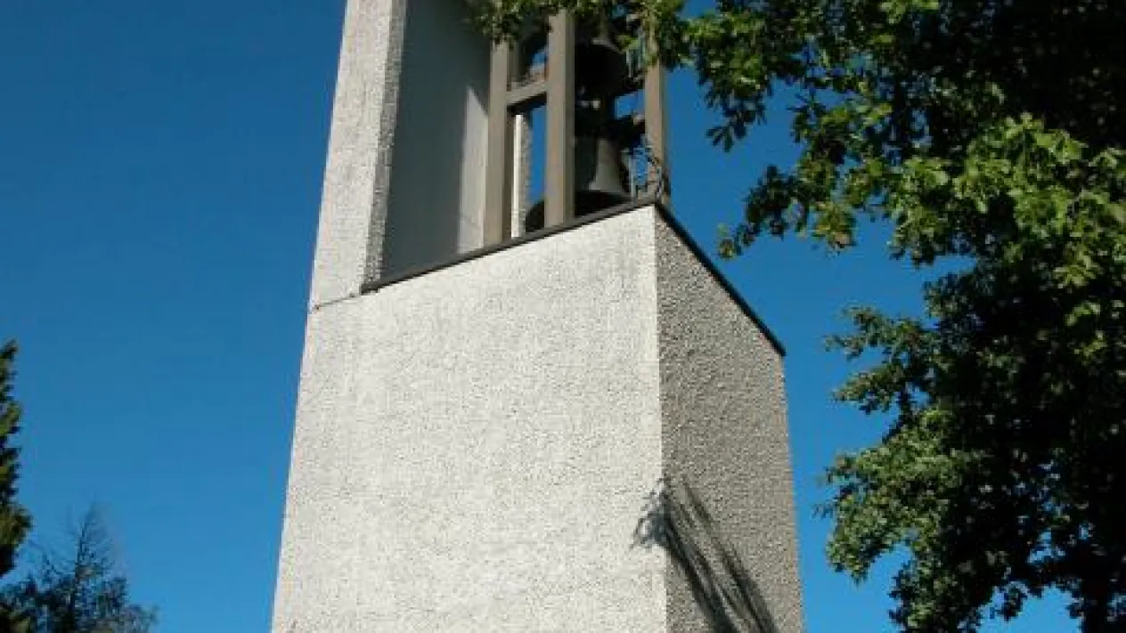 Glockenturm in Kaiseraugst (Foto: Nelly B&uuml;tler)